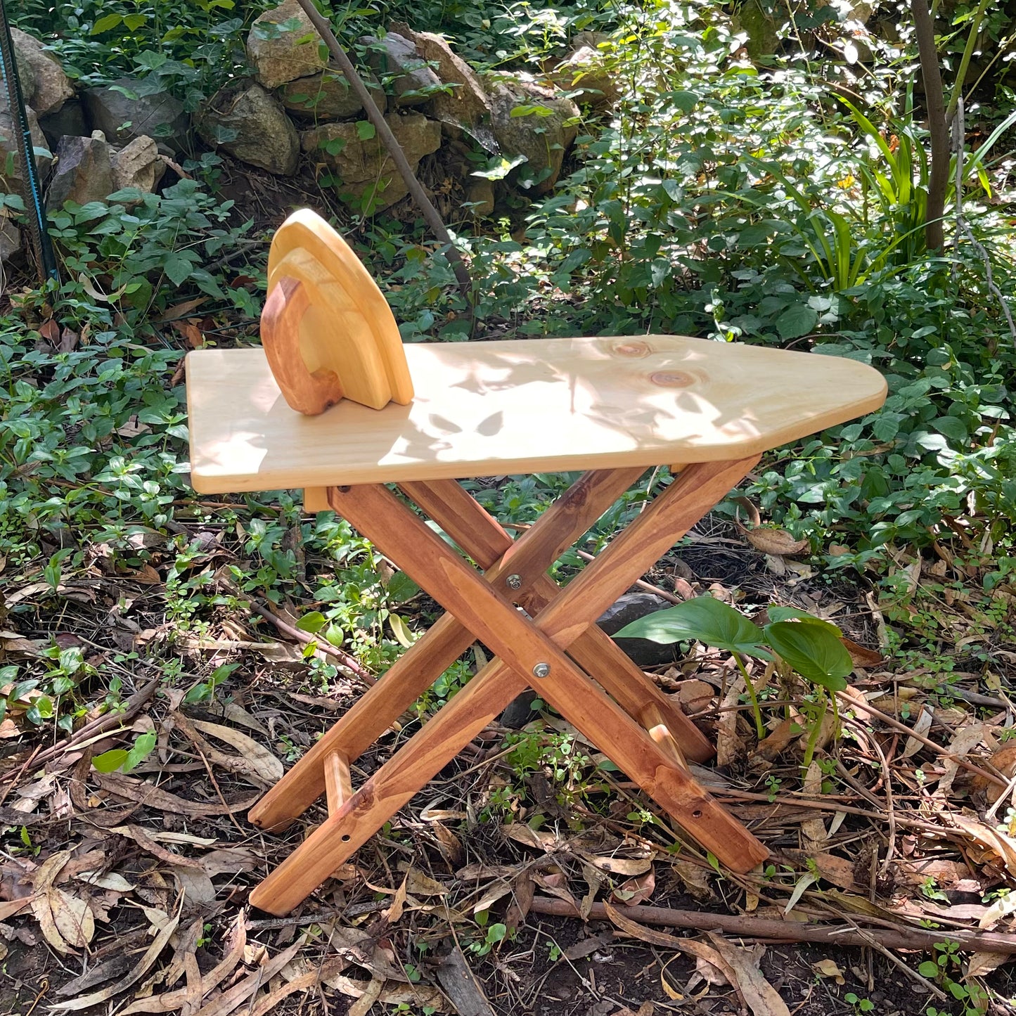 Tabla de planchar y plancha