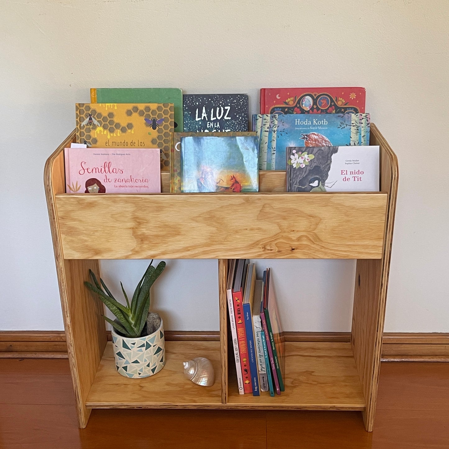 Librero de madera